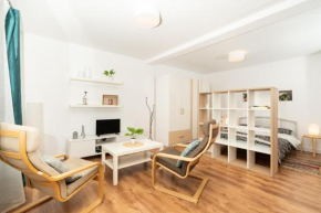 Charming Studio 10, Villa Veronica, City central